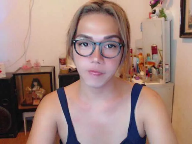 Live sex webcam photo for sexywildjenny #274552417