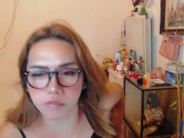 Live sex webcam photo for sexywildjenny #274617673