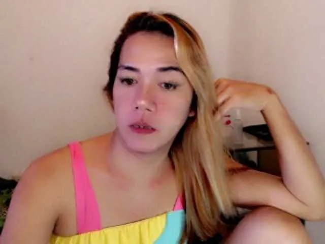 Live sex webcam photo for sexywildjenny #275609462