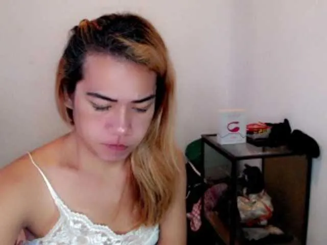 Live sex webcam photo for sexywildjenny #275628808