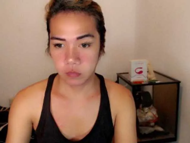 Live sex webcam photo for sexywildjenny #275719855