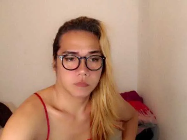 Live sex webcam photo for sexywildjenny #275976269