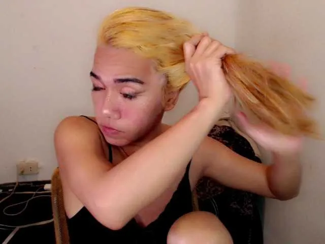 Live sex webcam photo for sexywildjenny #276076244