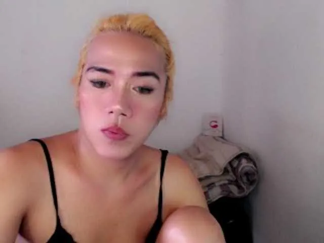 Live sex webcam photo for sexywildjenny #276120395