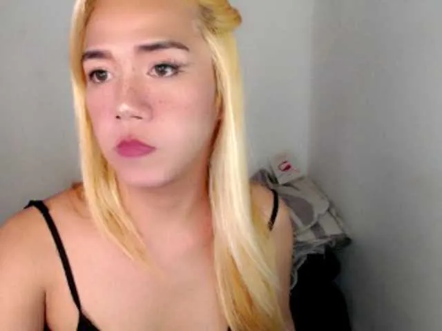 Live sex webcam photo for sexywildjenny #276143435