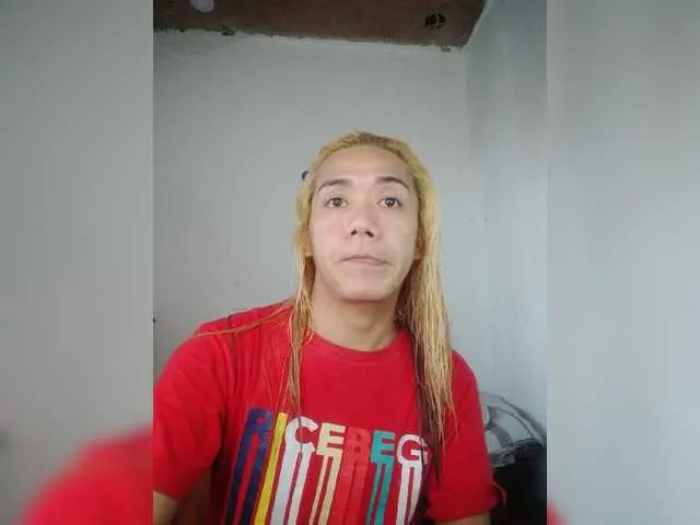 Live sex webcam photo for sexywildjenny #276175524