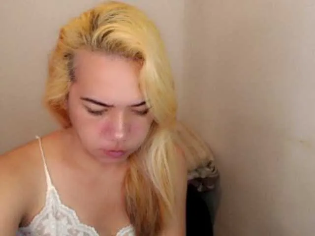 Live sex webcam photo for sexywildjenny #276267058