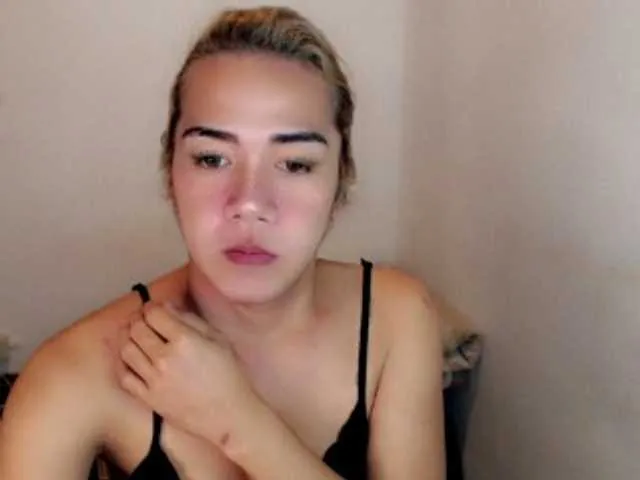 Live sex webcam photo for sexywildjenny #276328774