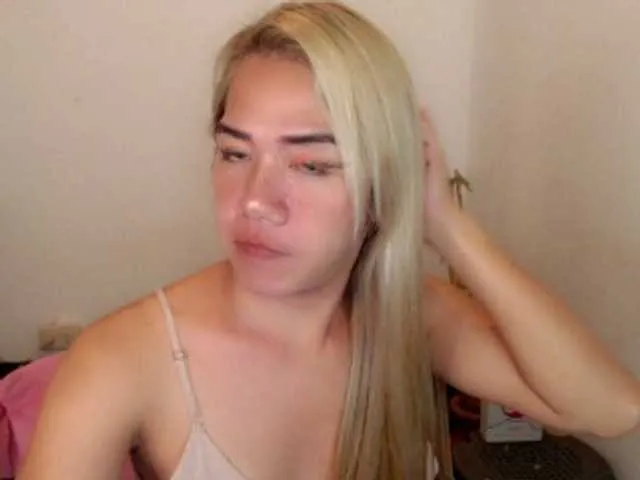 Live sex webcam photo for sexywildjenny #276503300