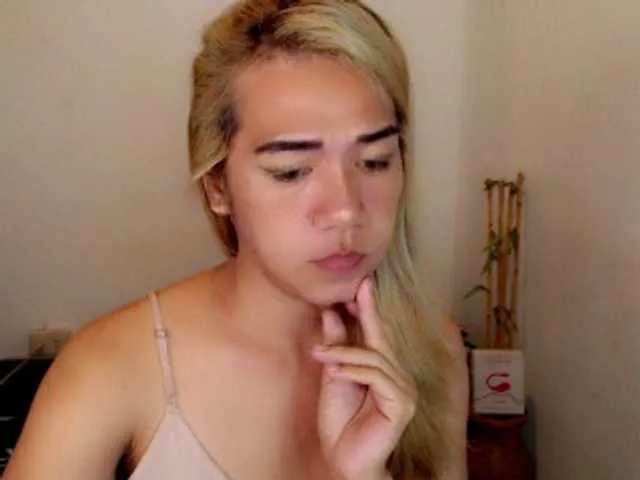 Live sex webcam photo for sexywildjenny #276529542