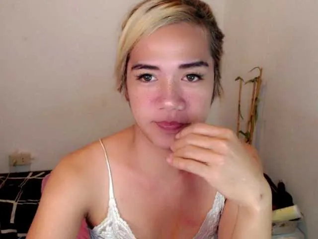 Live sex webcam photo for sexywildjenny #276679235