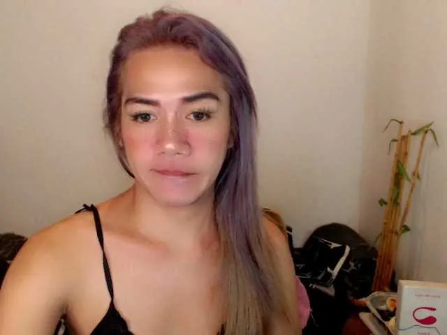 Live sex webcam photo for sexywildjenny #277140495