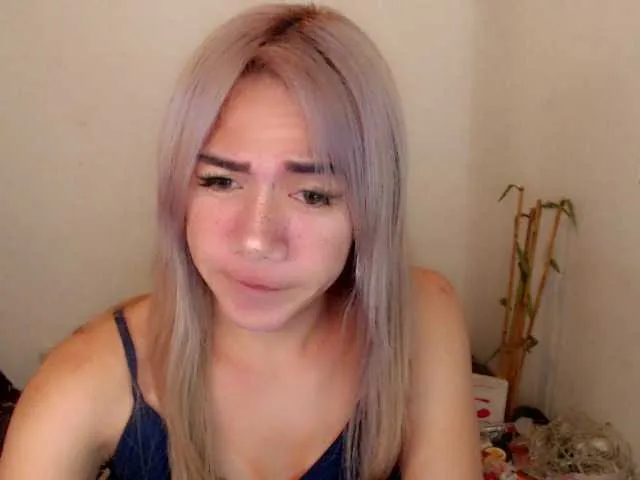 Live sex webcam photo for sexywildjenny #277181497