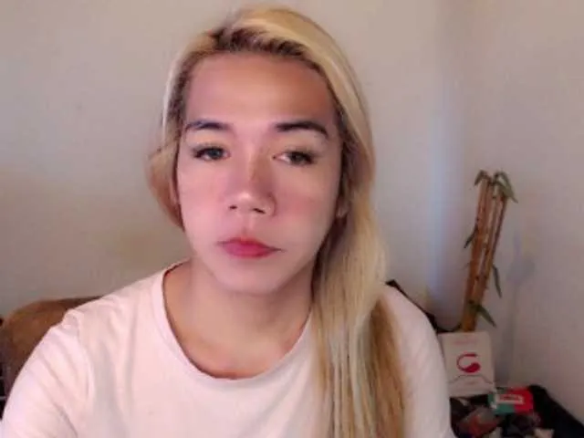 Live sex webcam photo for sexywildjenny #277336633