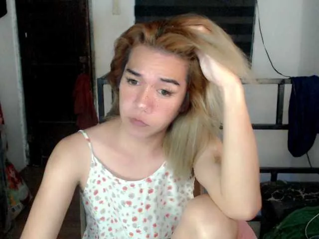 Live sex webcam photo for sexywildjenny #290374262