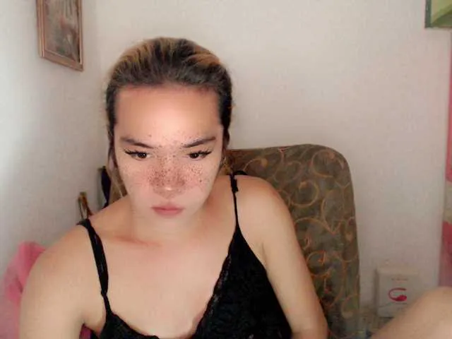 Live sex webcam photo for sexywildjenny #291536416