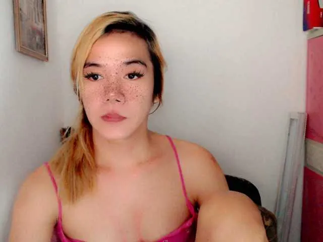 Live sex webcam photo for sexywildjenny #291598757