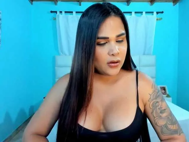 Live sex webcam photo for shadiaorozco #294119359