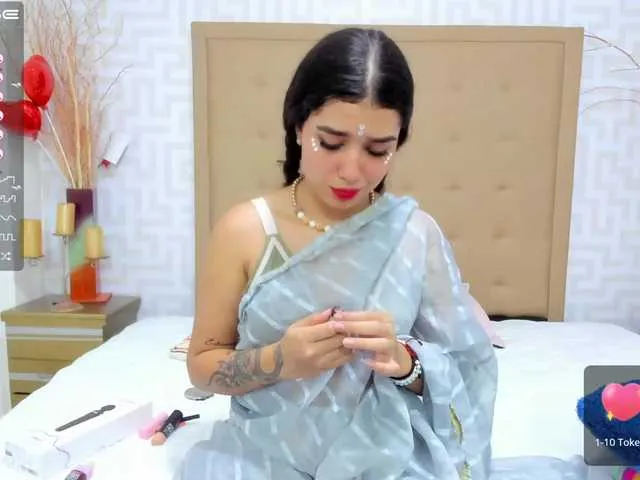 Live sex webcam photo for shaiilaa- #275711175