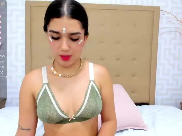 Live sex webcam photo for shaiilaa- #275713040