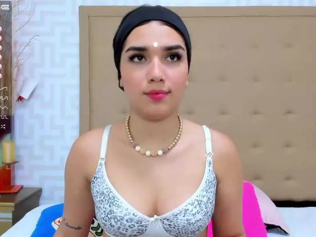 Live sex webcam photo for shaiilaa- #275732248