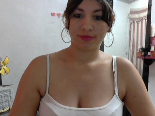 Live sex webcam photo for shairaangel #137641847