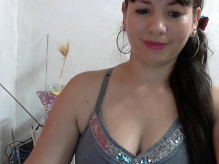 Live sex webcam photo for shairaangel #142958263