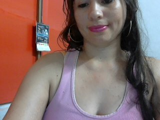 Live sex webcam photo for shairaangel #145260224