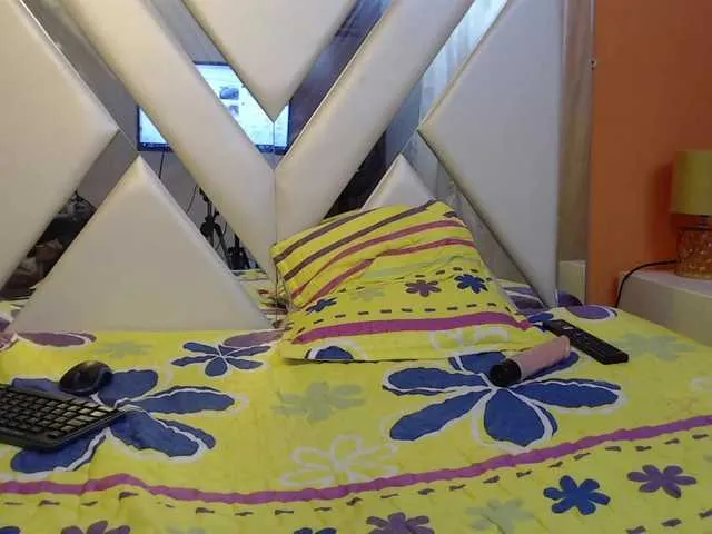 Live sex webcam photo for shaloht #273690450