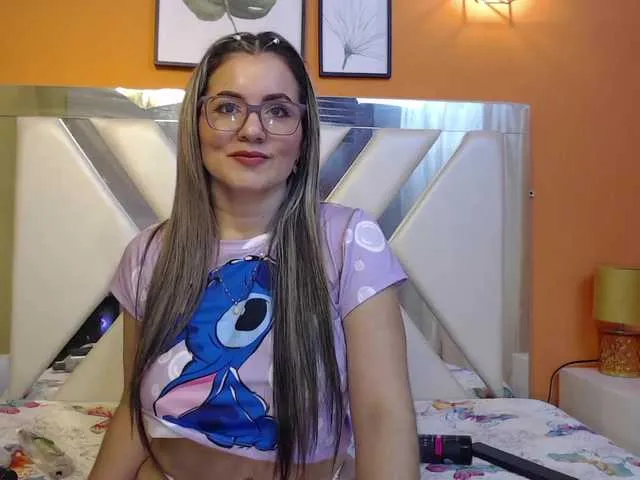 Live sex webcam photo for shaloht #273740870