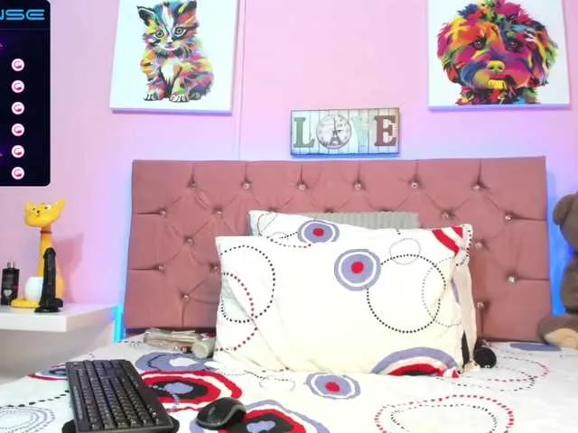 Live sex webcam photo for shaloht #273879492