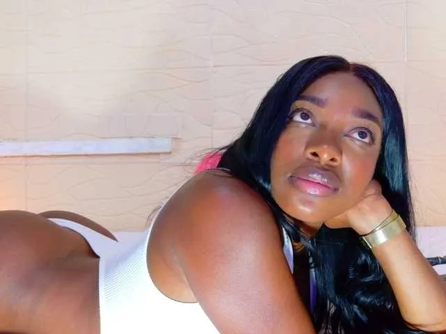 Live sex webcam photo for shamira-moore #290524231