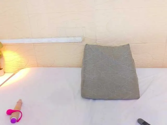 Live sex webcam photo for shamira-moore #290564220