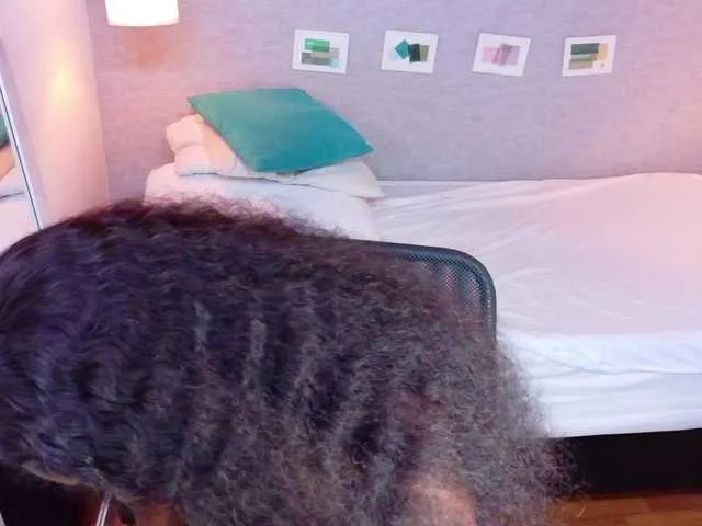 Live sex webcam photo for shamira-moore #290818555