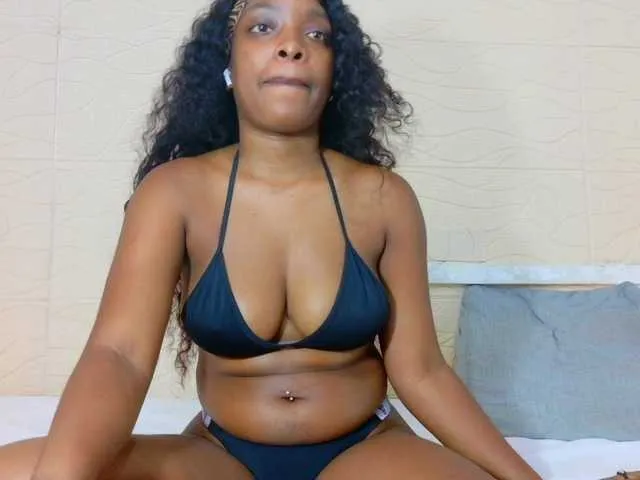 Live sex webcam photo for shamira-moore #291443372