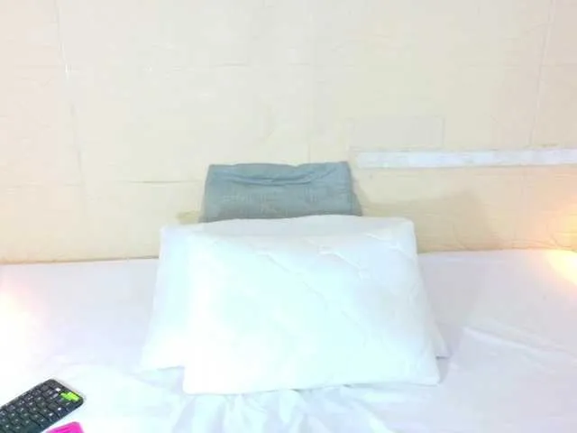 Live sex webcam photo for shamira-moore #292118054