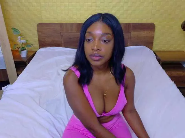 Live sex webcam photo for shamira-moore #292491156
