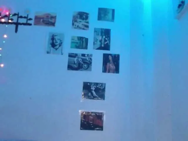 Live sex webcam photo for shane-brooke #275114877