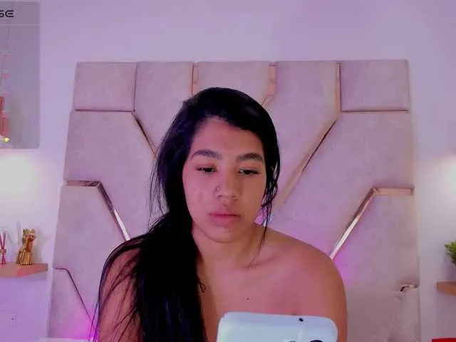 Live sex webcam photo for shannon-Purser #276328824