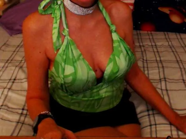 Live sex webcam photo for shannon4u #287962955