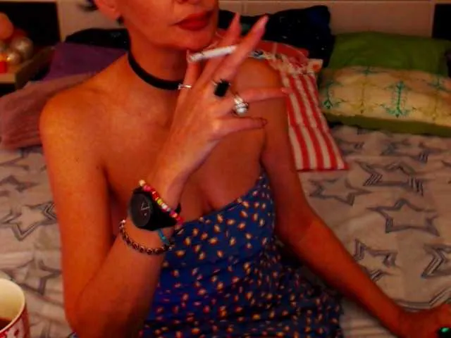 Live sex webcam photo for shannon4u #287962968