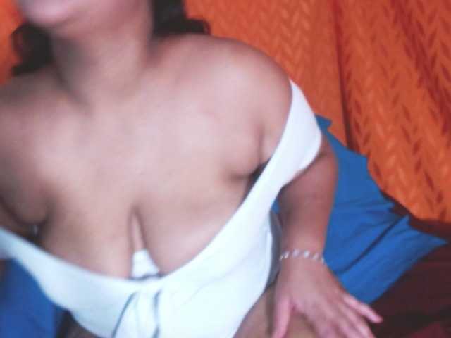 Live sex webcam photo for shantal-latina- #275708289