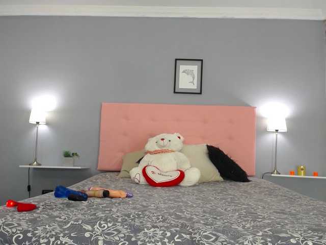 Live sex webcam photo for shantal20 #272133265