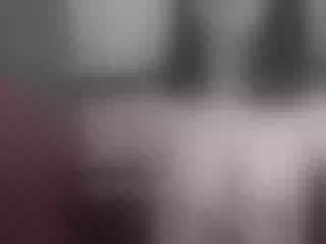 Live sex webcam photo for shantallparis #273885963