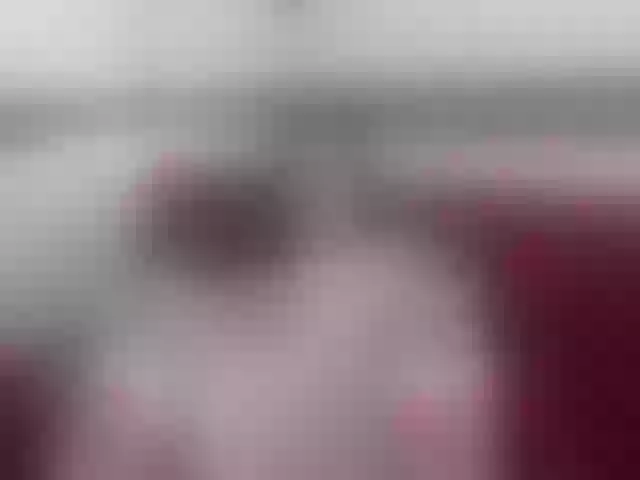 Live sex webcam photo for shantallparis #273915113