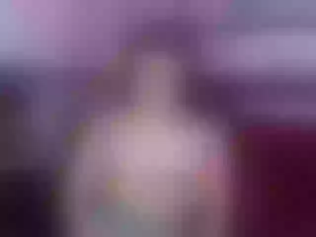 Live sex webcam photo for shantallparis #274685369