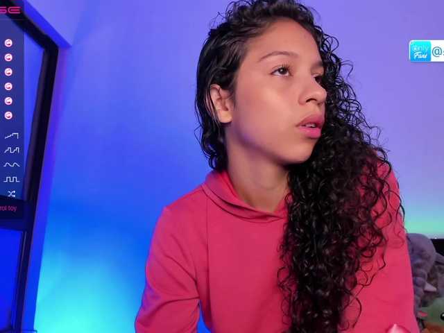 Live sex webcam photo for sharadreams #272140006