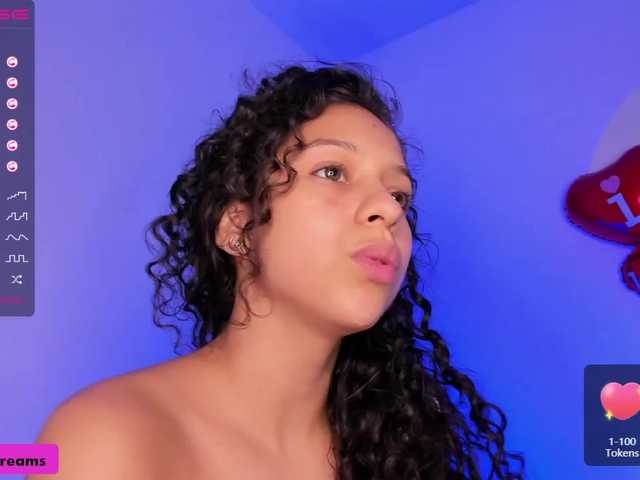 Live sex webcam photo for sharadreams #272590508