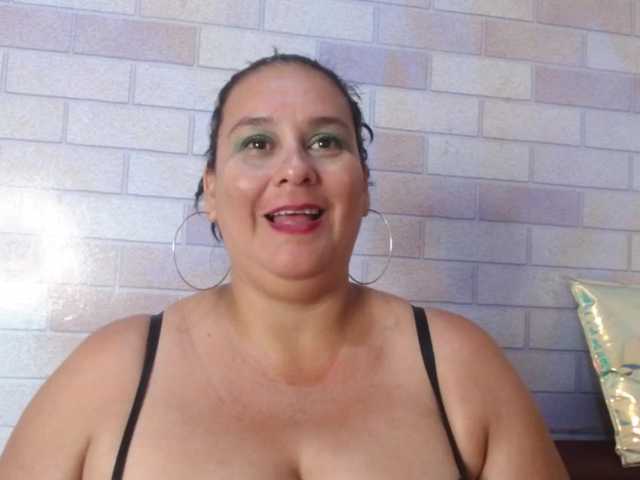 Live sex webcam photo for sharlott-bbw #273304213