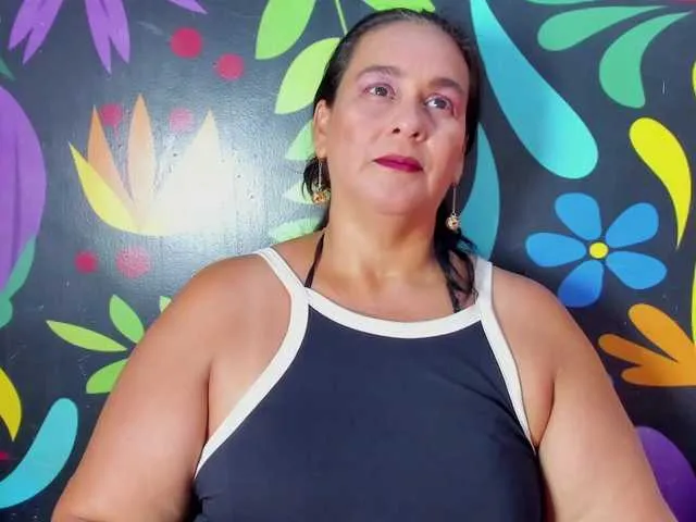 Live sex webcam photo for sharlott-bbw #292136782